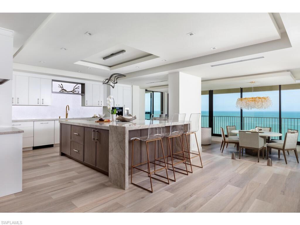 PARK PLAZA - Residential