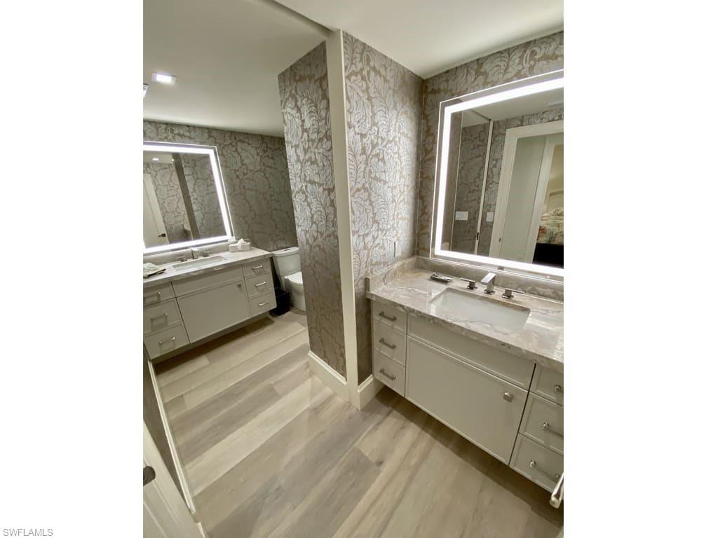 PARK PLAZA - Residential