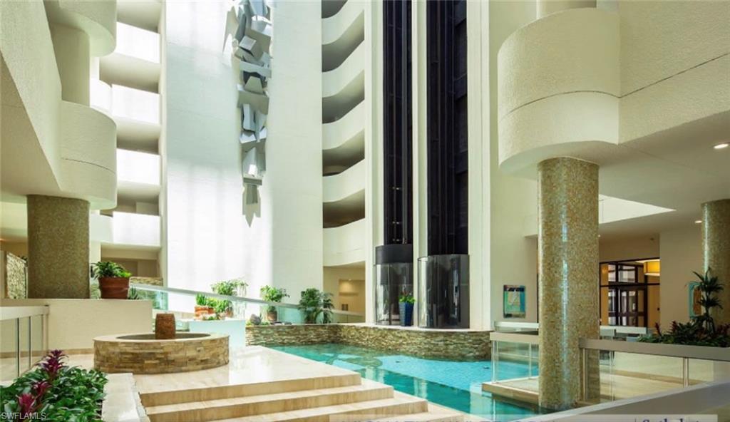 PARK PLAZA - Residential