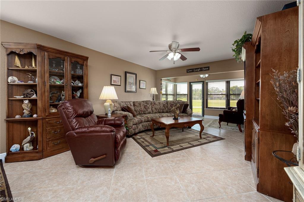 SEVEN LAKES - Residential