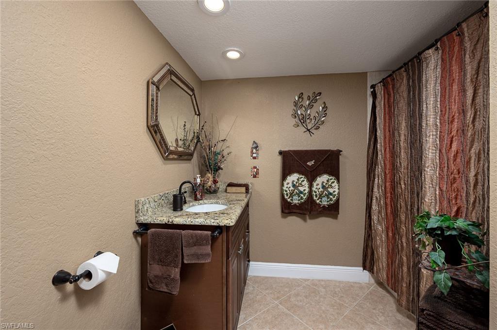 SEVEN LAKES - Residential