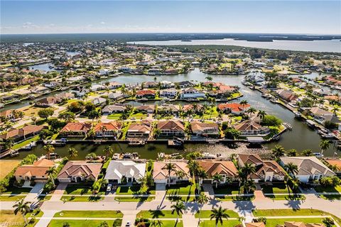 A home in MARCO ISLAND