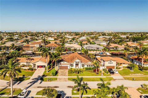 A home in MARCO ISLAND