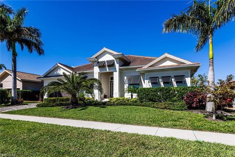 A home in MARCO ISLAND