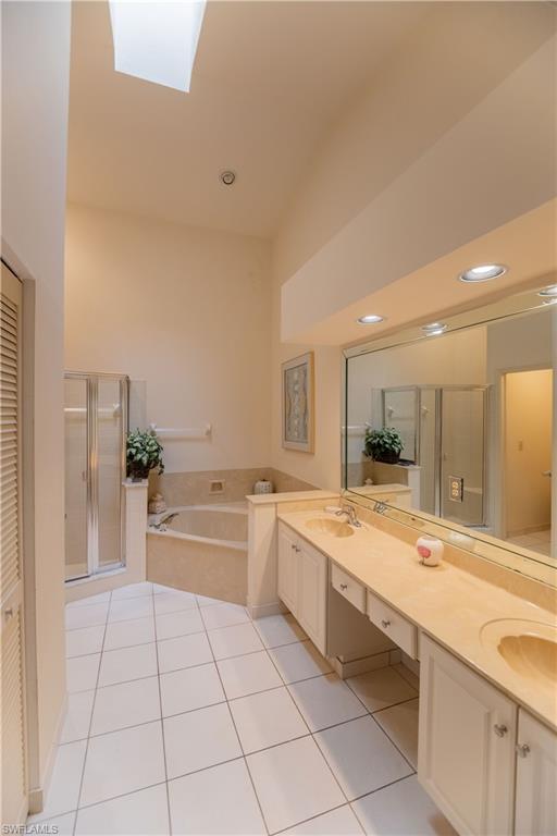 IMPERIAL PARK PLACE VILLAS - Residential