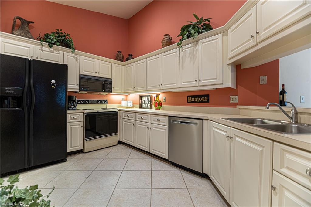 IMPERIAL PARK PLACE VILLAS - Residential