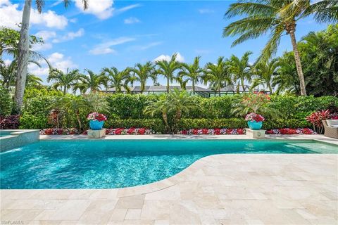 532 Pine Grove LN NAPLES FL 34103
