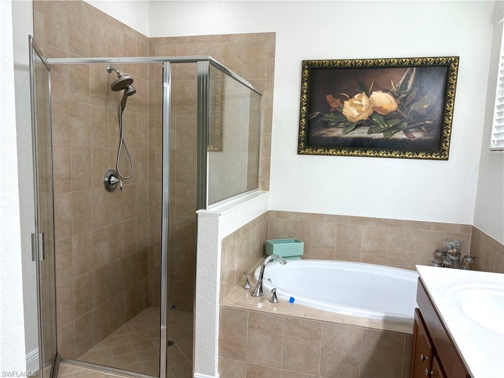 REFLECTION LAKES OF NAPLES - Residential