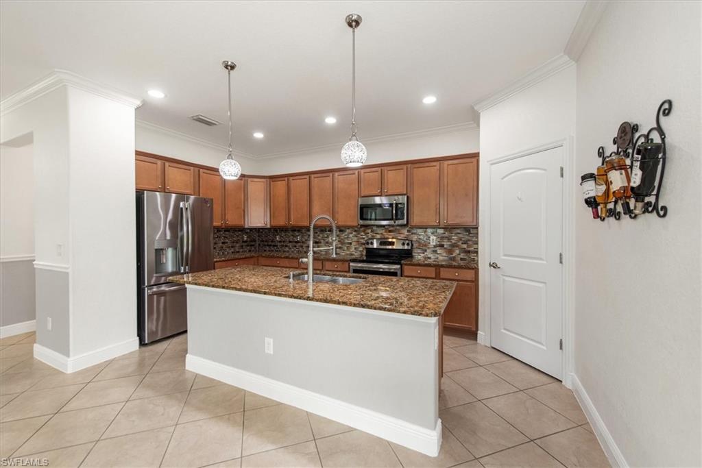 REFLECTION LAKES OF NAPLES - Residential