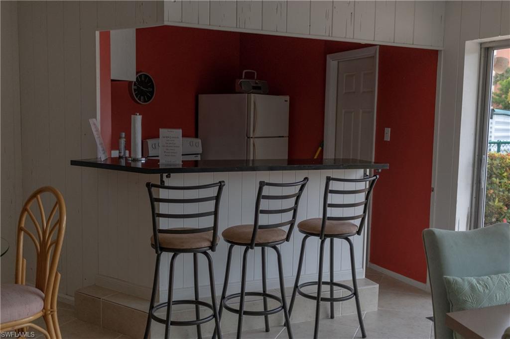 FAIRWAY TOWERS - Residential