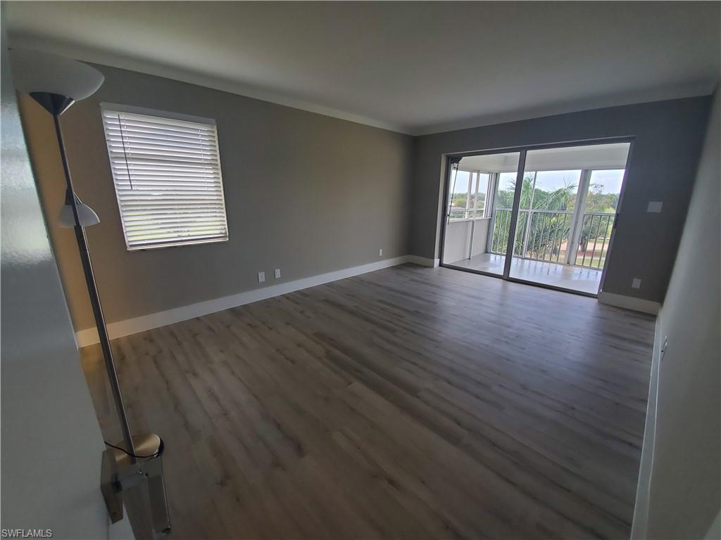 FAIRWAY TOWERS - Residential