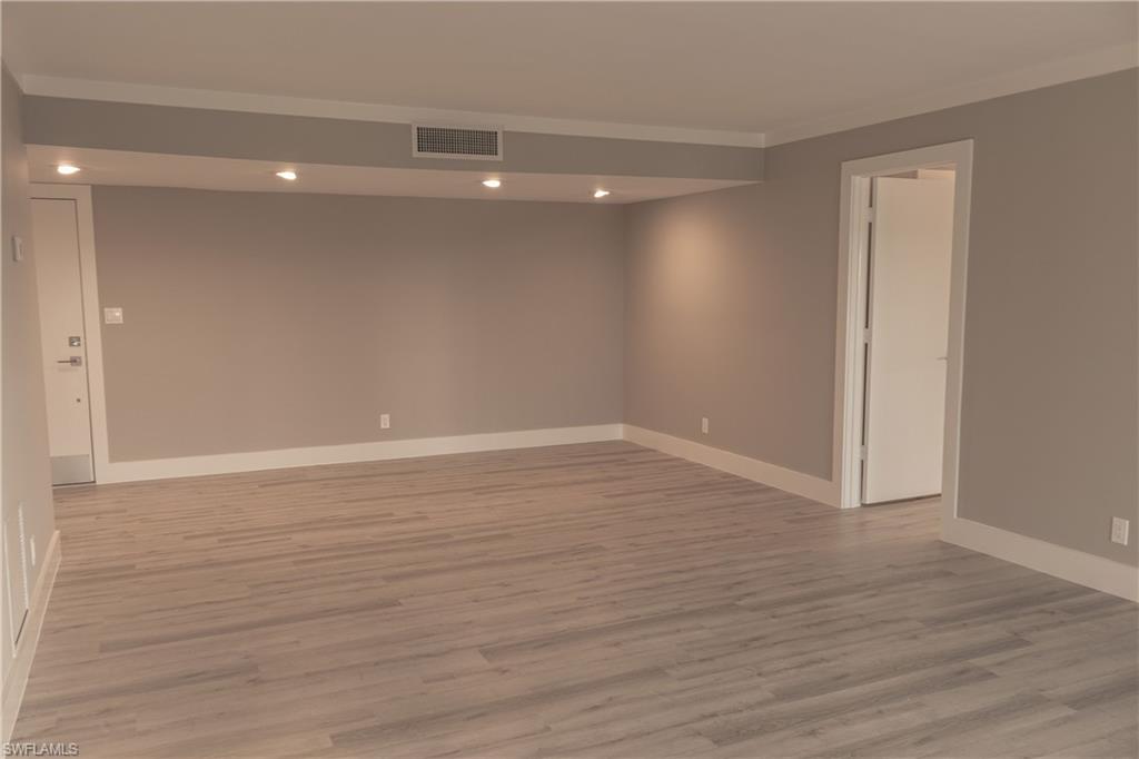 FAIRWAY TOWERS - Residential