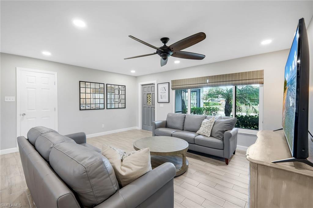 YACHT CLUB - Residential