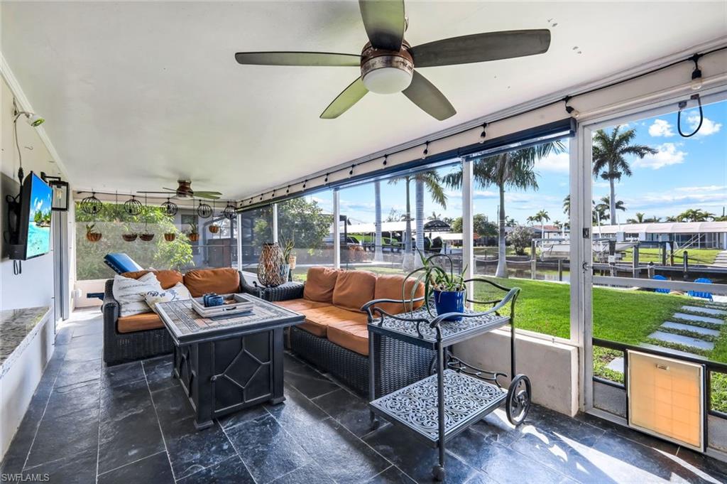 YACHT CLUB - Residential