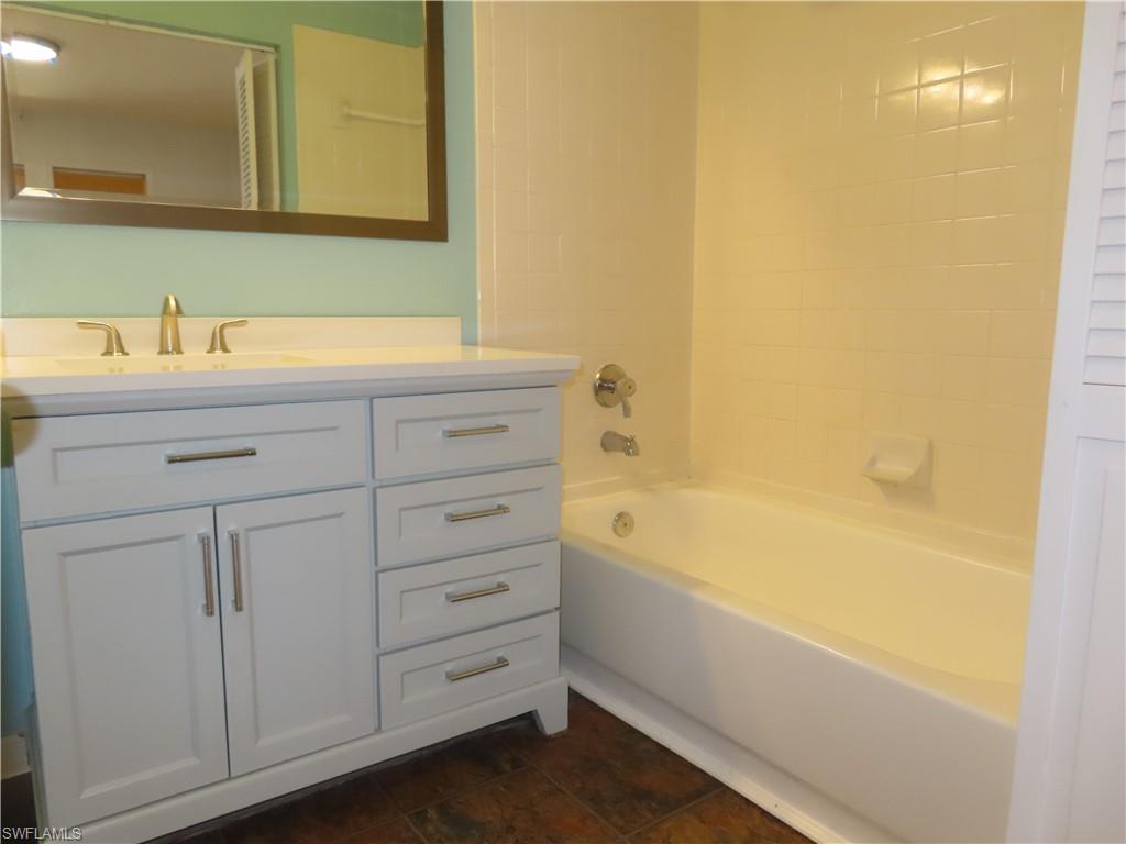 VENETIAN PALMS - Residential