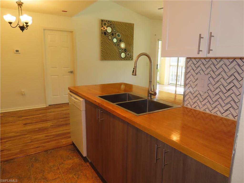 VENETIAN PALMS - Residential