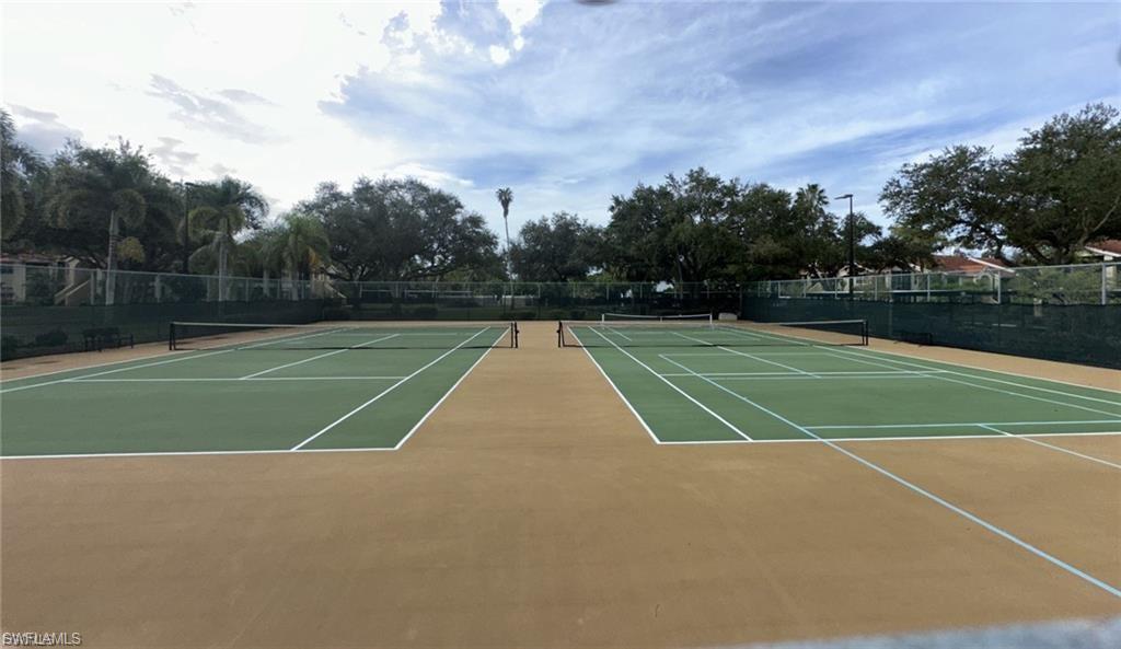 VENETIAN PALMS - Residential