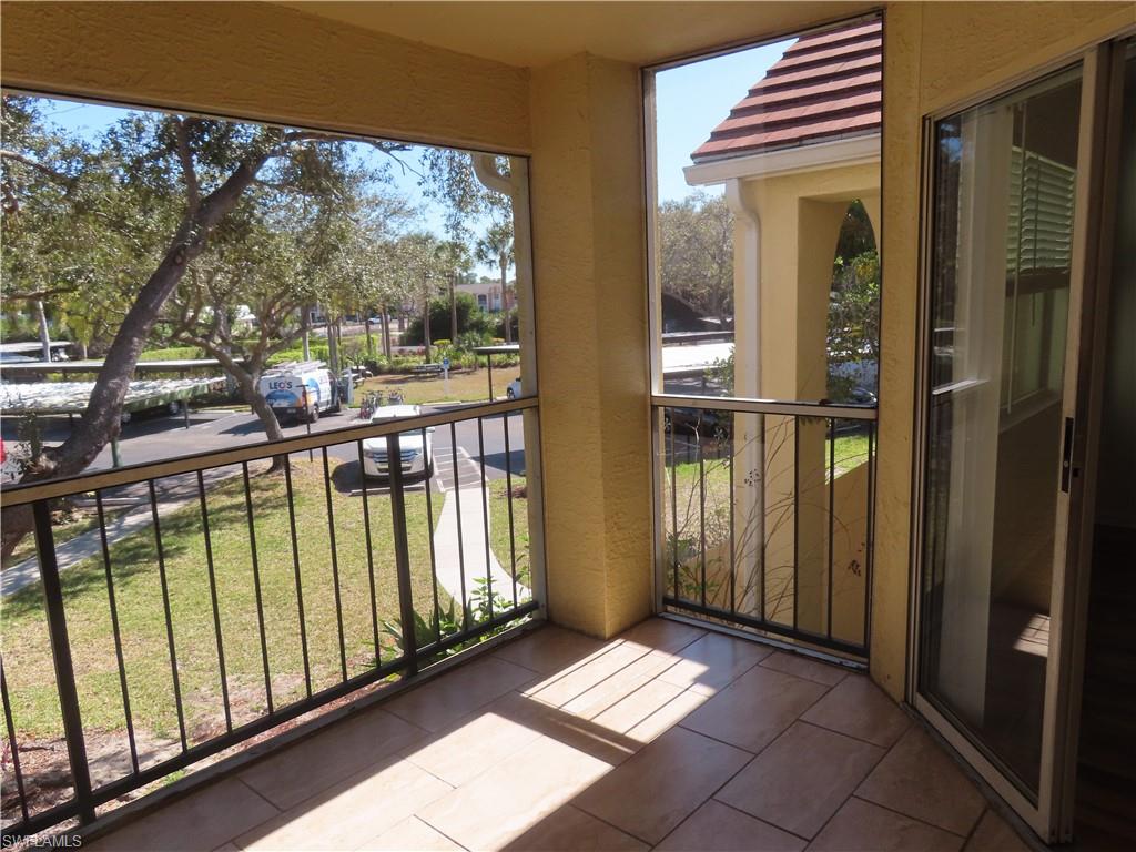 VENETIAN PALMS - Residential