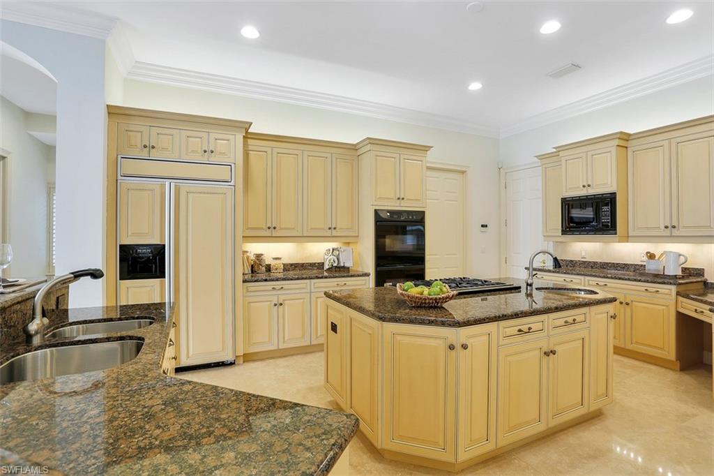 ROYAL HARBOR - Residential