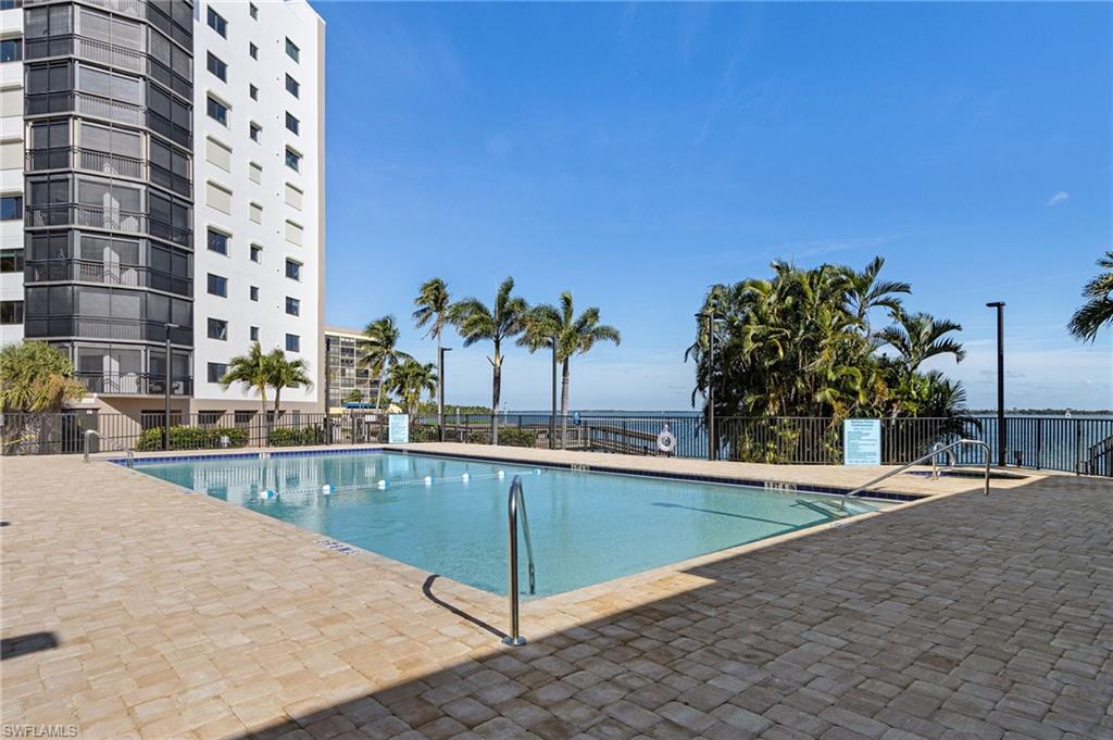 HARBOR POINT CONDO - Residential