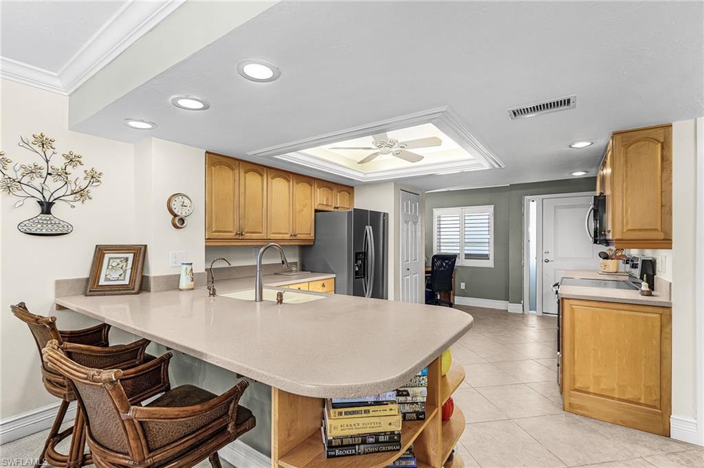 HARBOR POINT CONDO - Residential