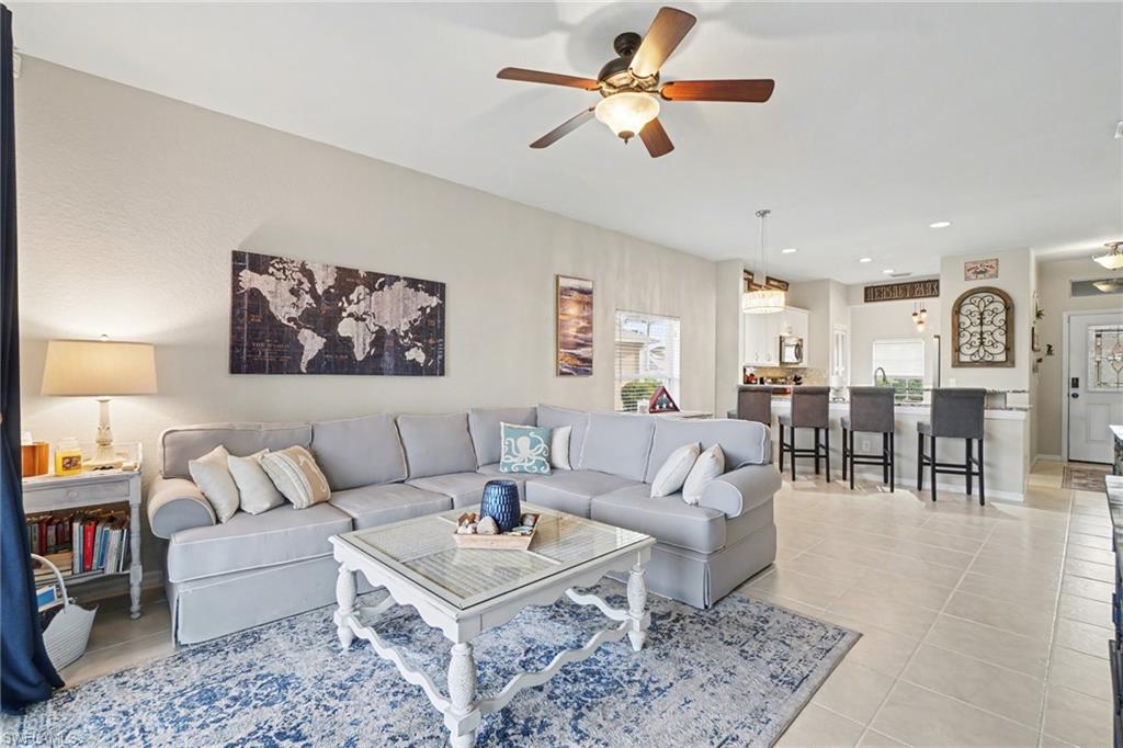 CALUSA PALMS - Residential