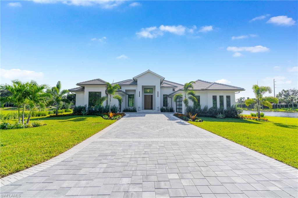 11220 Five Oaks LN