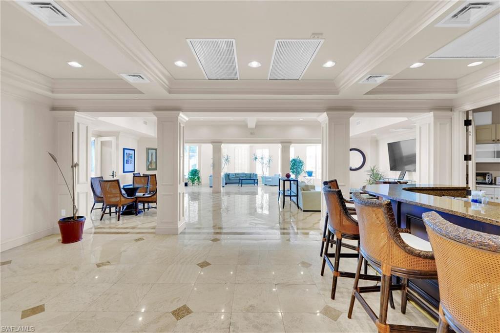 ST. TROPEZ - Residential