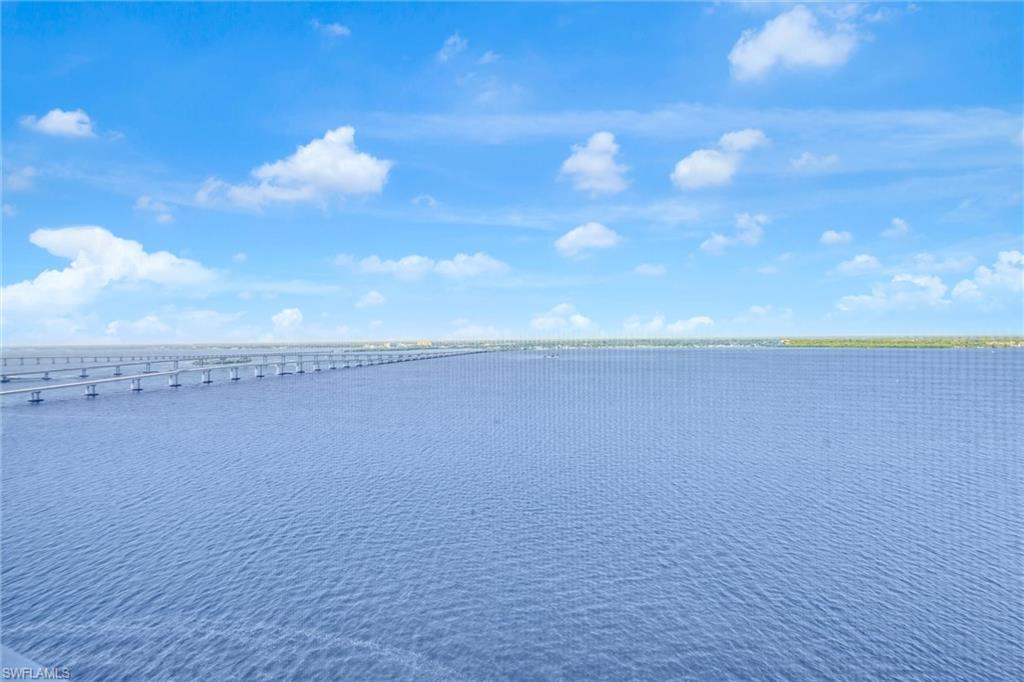 ST. TROPEZ - Residential