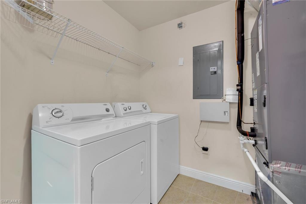 ST. TROPEZ - Residential