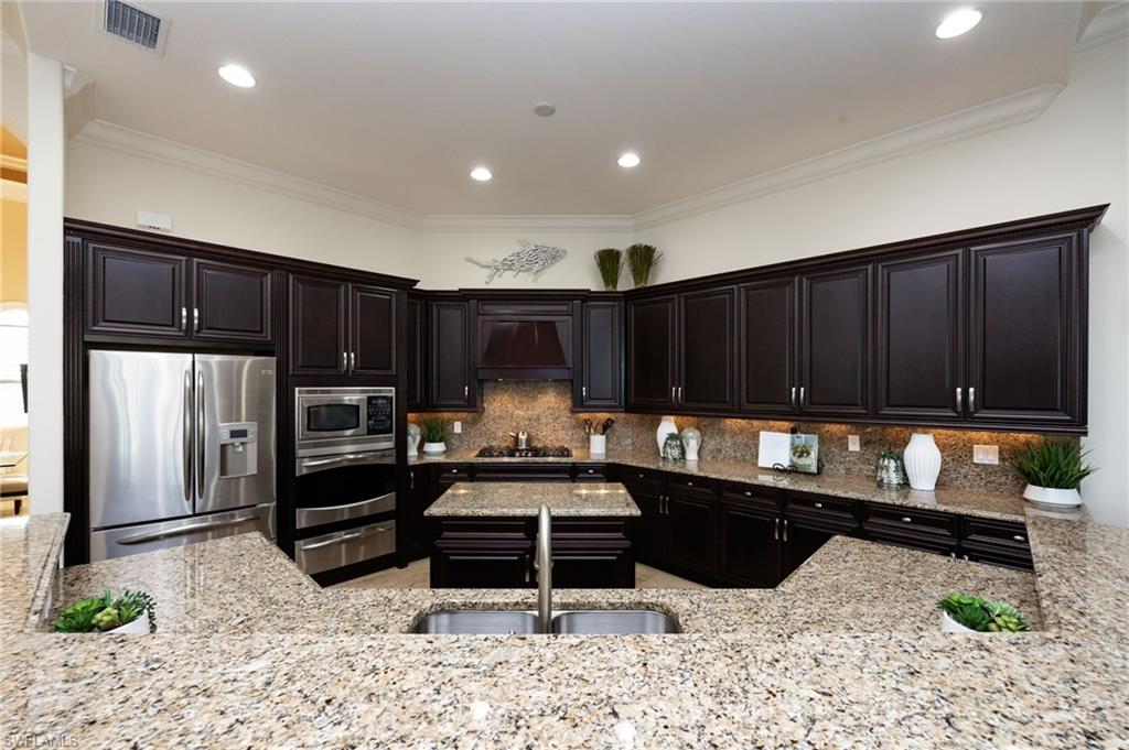 LAKOYA - Residential