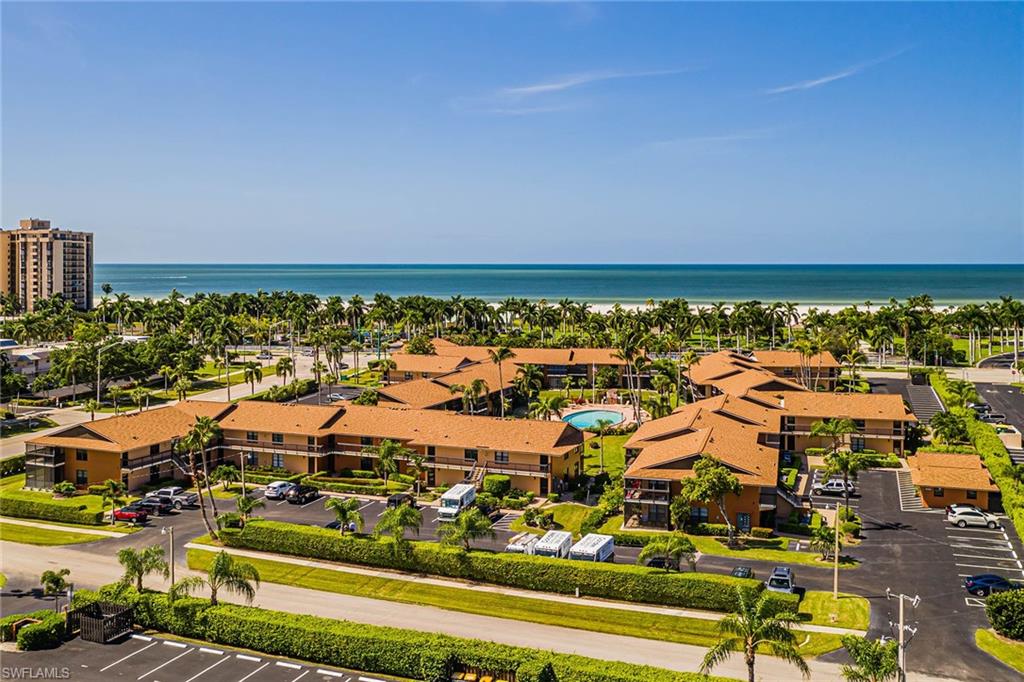 MARINER APTS MARCO ISLAND - Residential