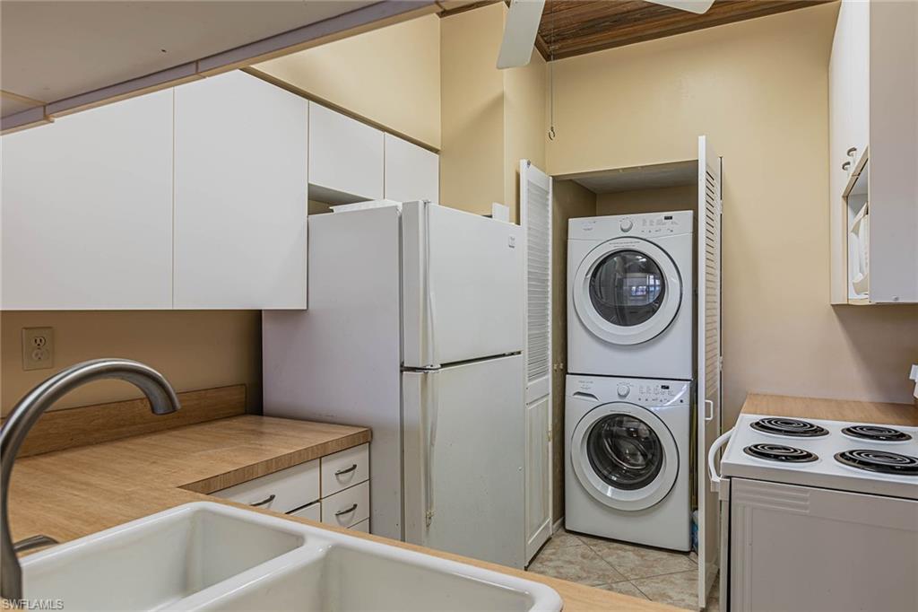 MARINER APTS MARCO ISLAND - Residential