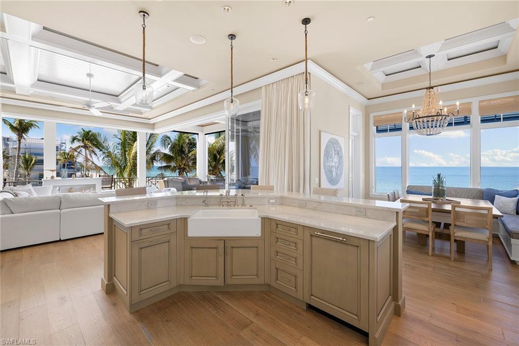 BAREFOOT BEACH - Residential