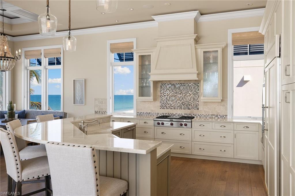 BAREFOOT BEACH - Residential