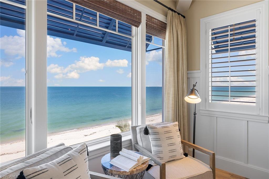 BAREFOOT BEACH - Residential