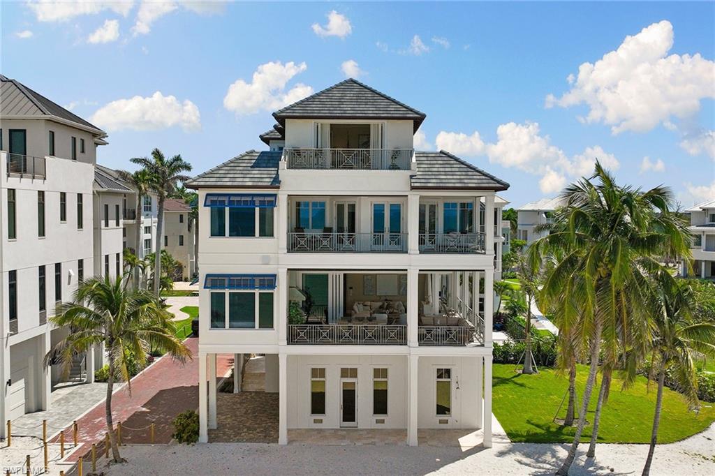 BAREFOOT BEACH - Residential