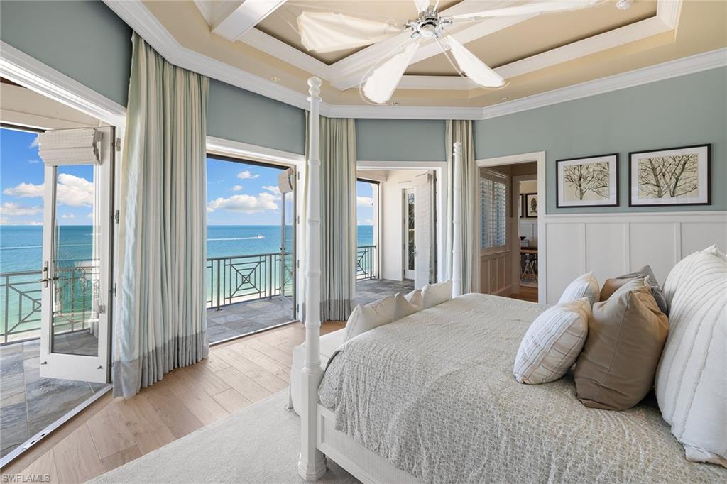 BAREFOOT BEACH - Residential