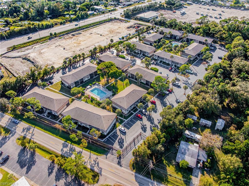 COUNTRY PINES CONDO - Residential