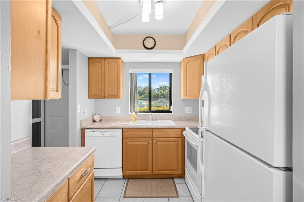 COUNTRY PINES CONDO - Residential