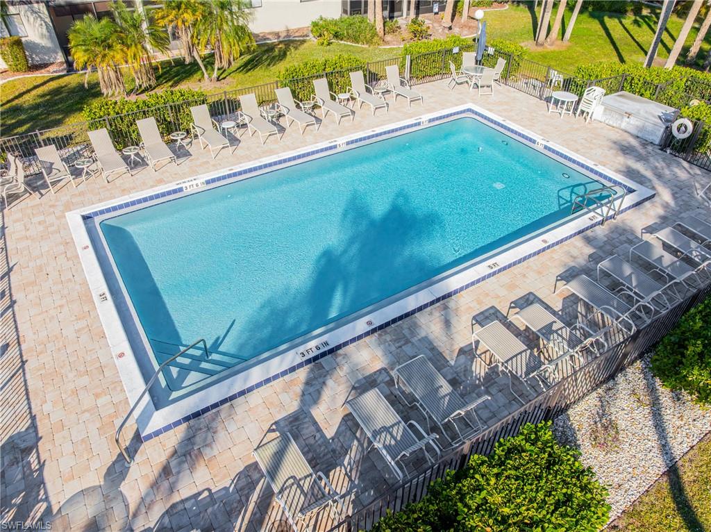 COUNTRY PINES CONDO - Residential