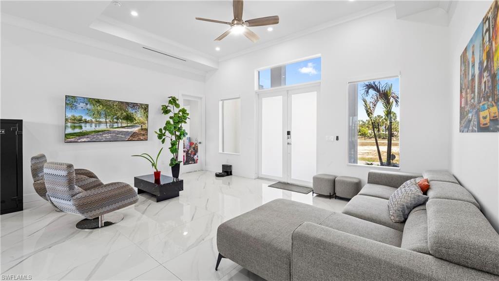 GOLDEN GATE ESTATES - Residential