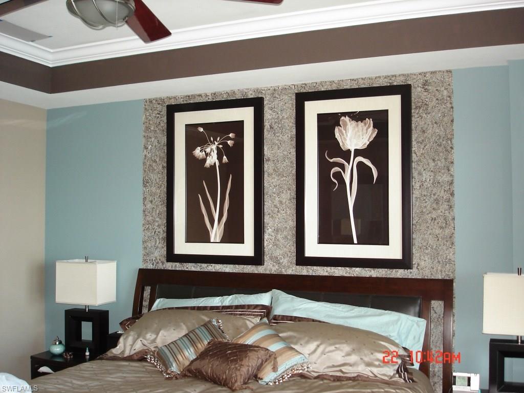 ST. TROPEZ - Residential