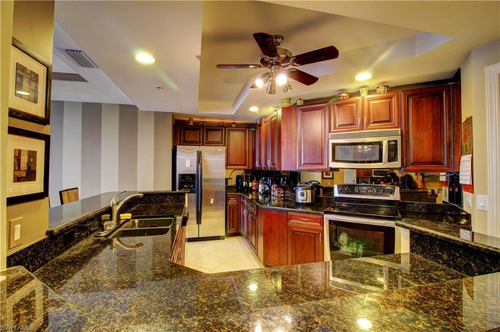 ST. TROPEZ - Residential