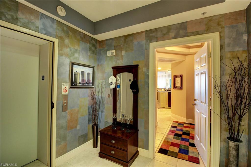 ST. TROPEZ - Residential