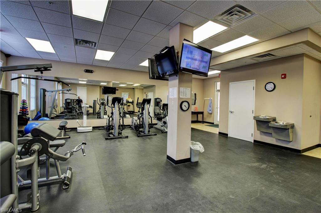 ST. TROPEZ - Residential