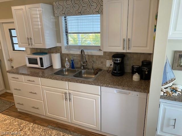 LAUREL ESTATES MOBILE HOME VIL - Residential