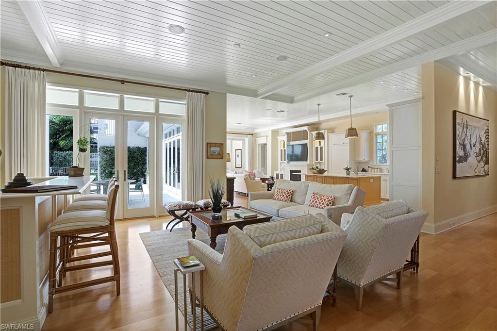 OLDE NAPLES - Residential