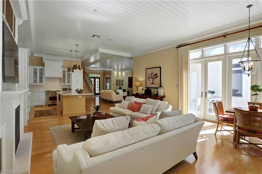 OLDE NAPLES - Residential