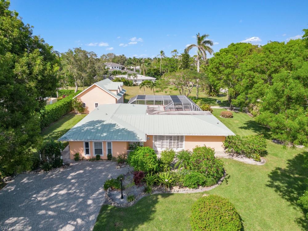 MOORINGS - Residential